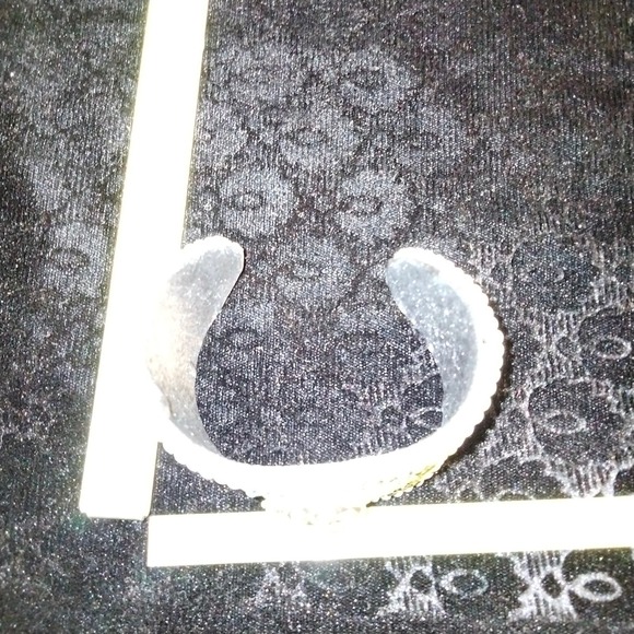 Iris Apfel & Bajalia Beaded Turquoise Yellow & Black Embellished Cuff Bracelet - Picture 6 of 11